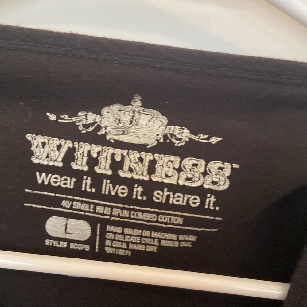 Witness tee shirt large - Picture 3 of 5